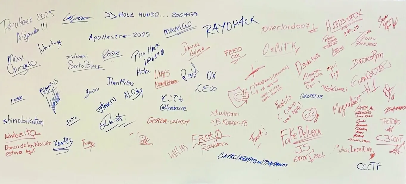 Muro de firmas de PERÚHACK 2025 con mensajes y firmas de speakers, staff y asistentes